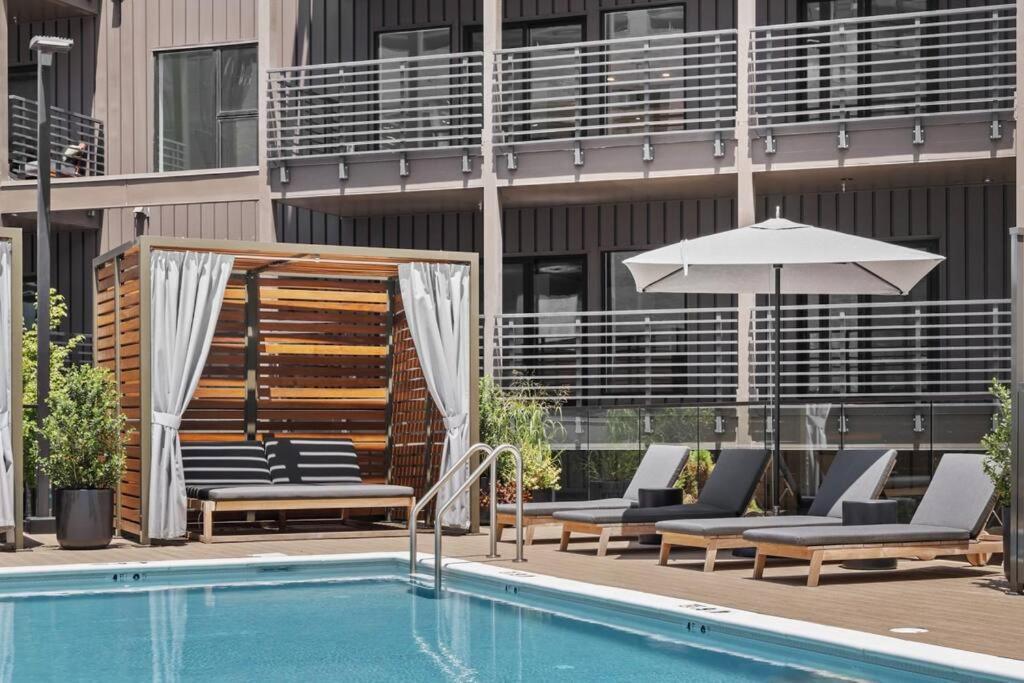 Skyline View, Pool, Gym, Balcony'S, Walk To Bway! Apartment Nashville Luaran gambar