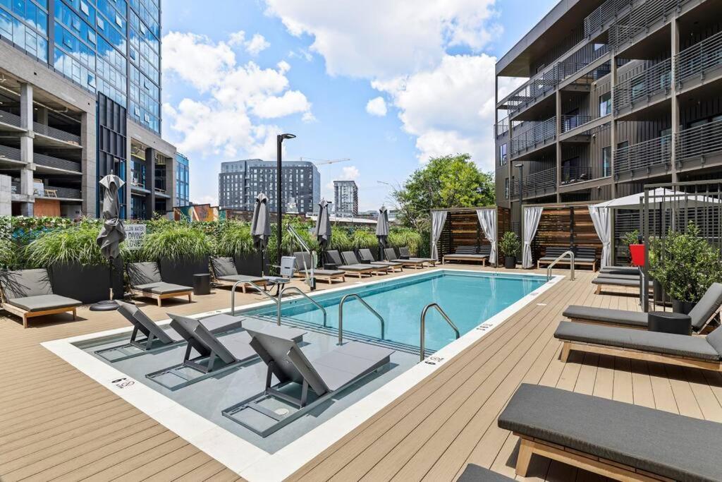 Skyline View, Pool, Gym, Balcony'S, Walk To Bway! Apartment Nashville Luaran gambar