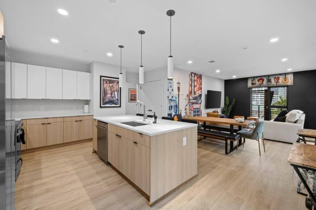 Skyline View, Pool, Gym, Balcony'S, Walk To Bway! Apartment Nashville Luaran gambar